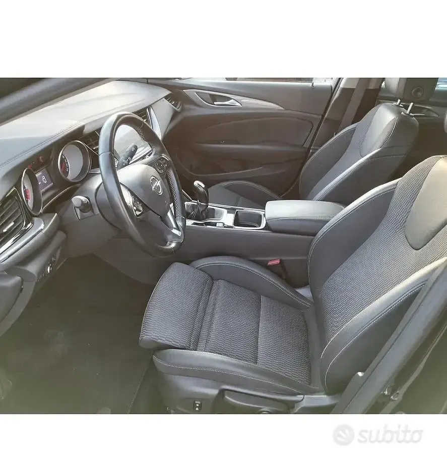 Usata Opel Insignia 136 CV (100 kW) 2017 Nero Berlina