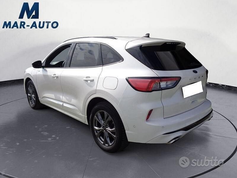 Usata Ford Kuga ST-Line 225 CV (165 kW) 2020 Bianco SUV