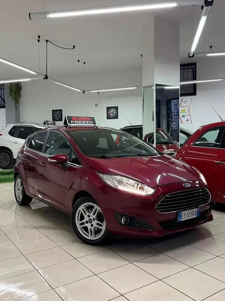 Usata Ford Fiesta Titanium 75 CV (55 kW) 2015 Other Utilitaria