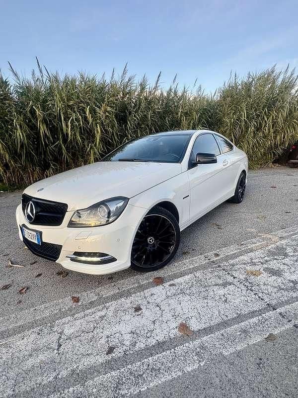 Usata Mercedes C220 Executive 170 CV (125 kW) 2013 Coupé