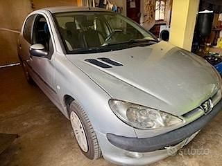 Usata Peugeot 206 68 CV (50 kW) 2006 Berlina