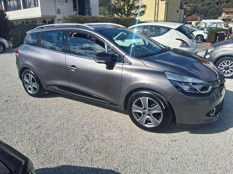 Usata Renault Clio GrandTour 90 CV (66 kW) 2015 Grigio Station wagon