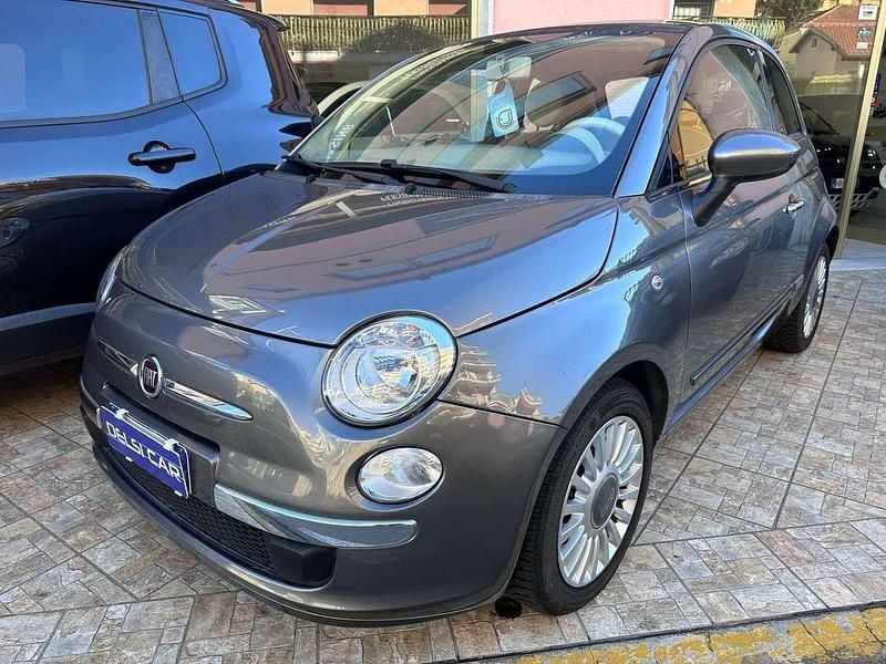 Grigio Usata 2009 Fiat 500 Lounge Due volumi | 5990 € (Buon prezzo) - Immagine 1/4