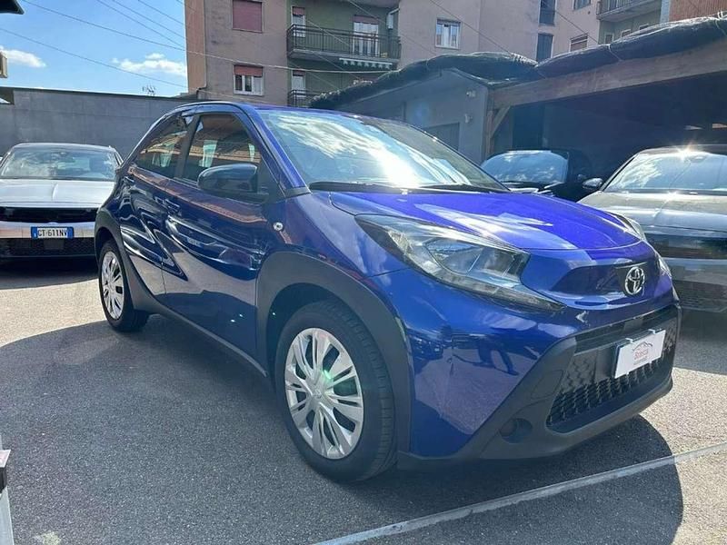 Usata Toyota Aygo X Active 72 CV (52 kW) 2024 Blu SUV