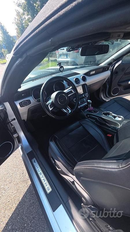 Usata Ford Mustang 2018 Grigio Cabrio