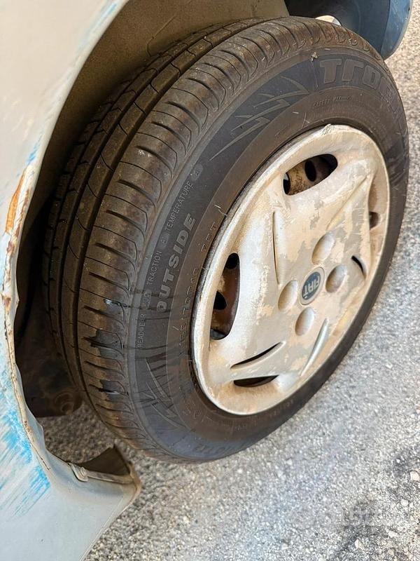 Usata Fiat 600 2000 Blu Utilitaria