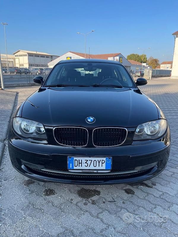 Usata BMW 118 143 CV (105 kW) 2007 Nero Utilitaria