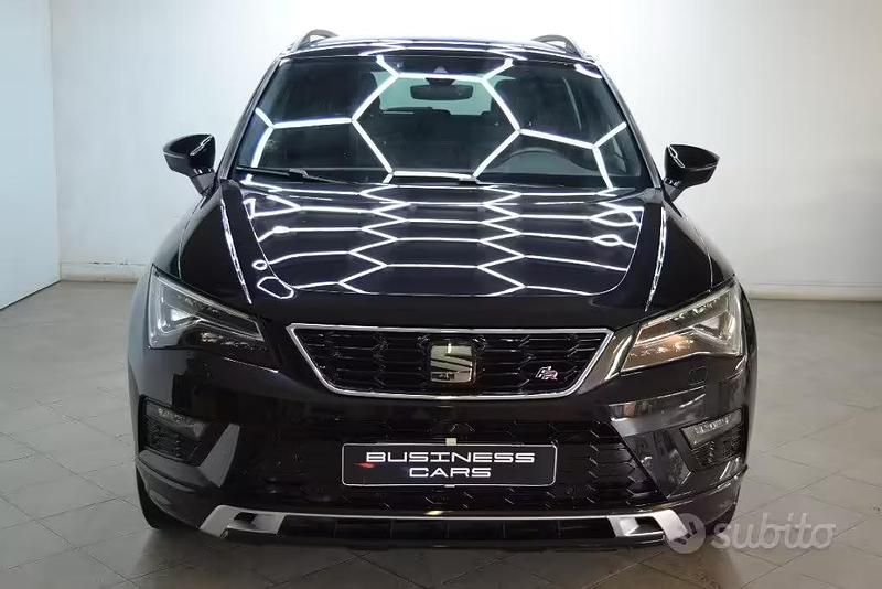 Käytetty Seat Ateca 4Drive 190 HP (139 kW) 2018 Musta Katumaasturi