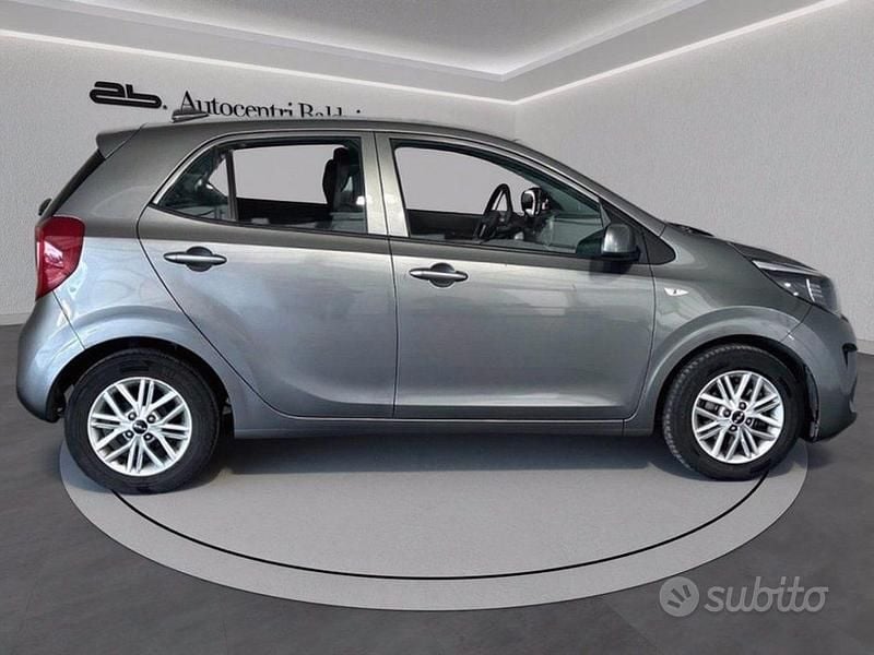 Usata Kia Picanto Comfort 67 CV (49 kW) 2023 Grigio Utilitaria
