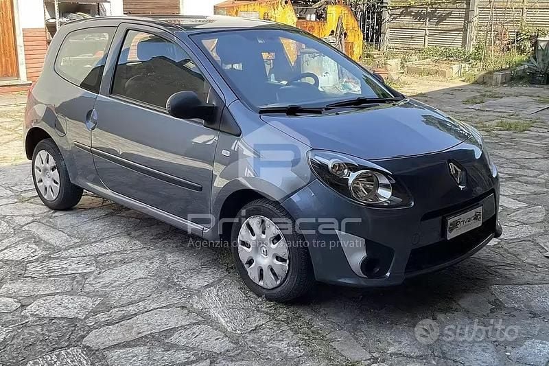Usado Renault Twingo Dynamique 58 HP (42 kW) 2009 Cinzento Citadino