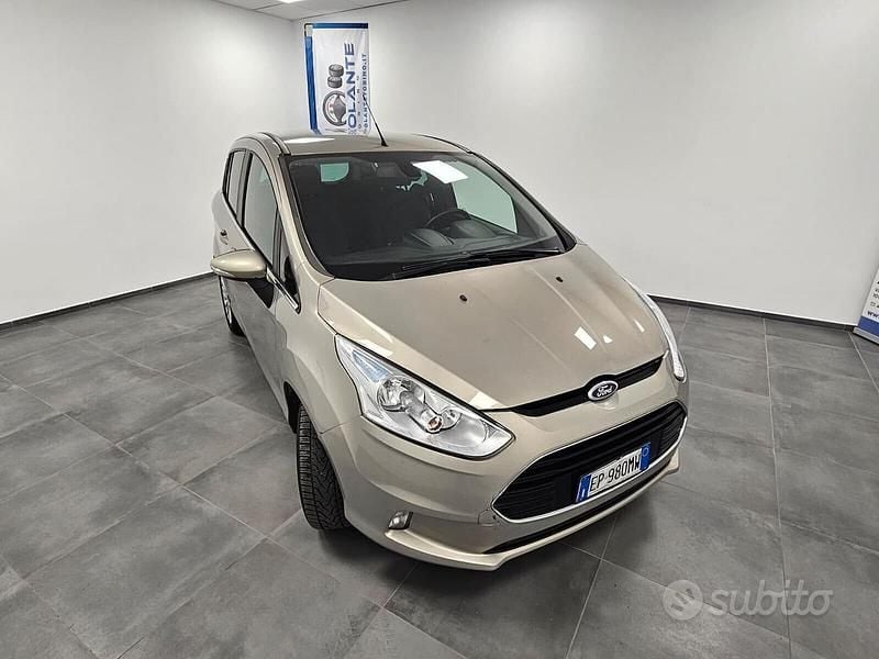 Usata Ford B-MAX Titanium 105 CV (77 kW) 2012 Beige Monovolume