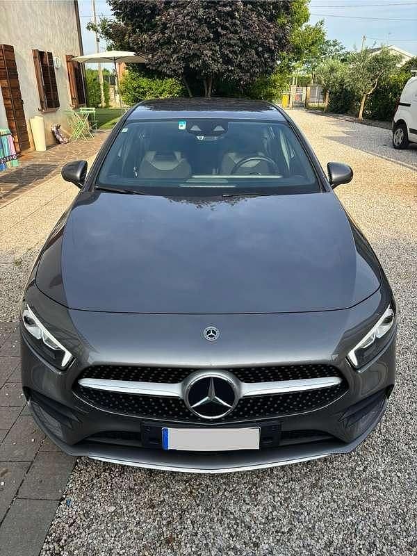 Usata Mercedes A250 Premium Plus 160 CV (117 kW) 2021 Grigio Berlina