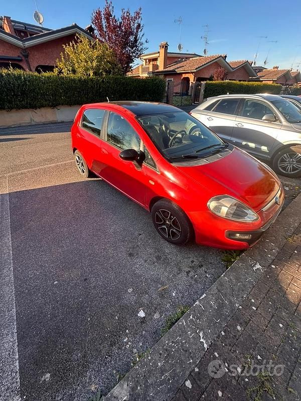 Usata Fiat Punto Evo 75 CV (55 kW) 2010 Rosso Utilitaria