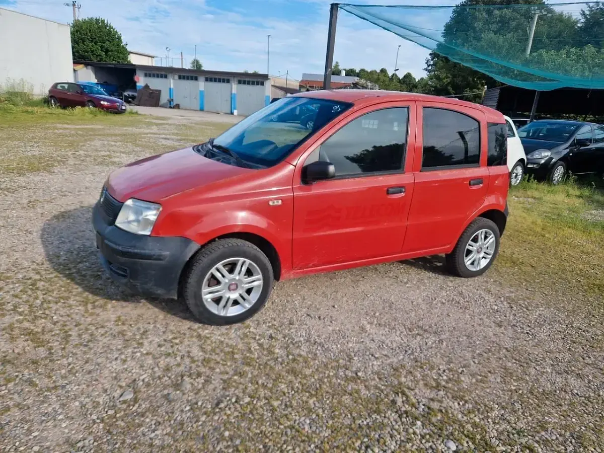 Usata Fiat Panda Active 75 CV (55 kW) 2008 Rosso Utilitaria