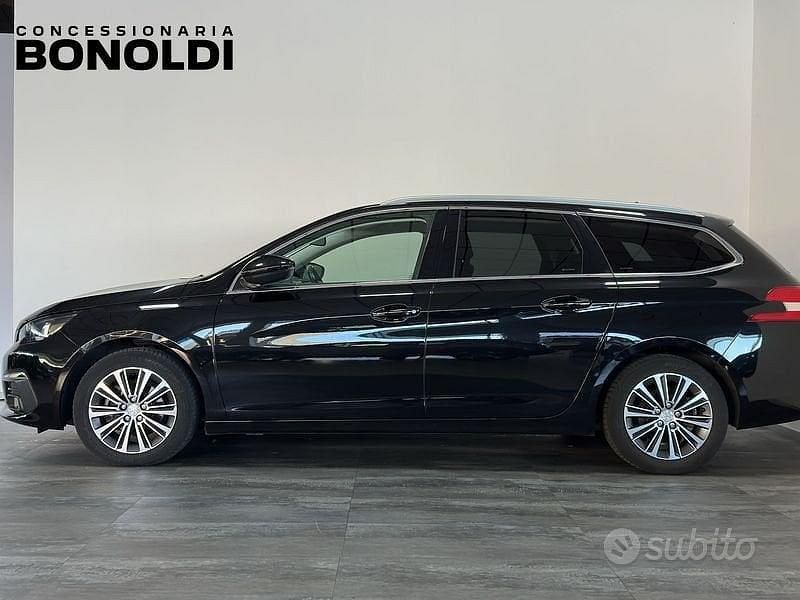 Usata Peugeot 308 Allure 131 CV (96 kW) 2021 Nero Station wagon