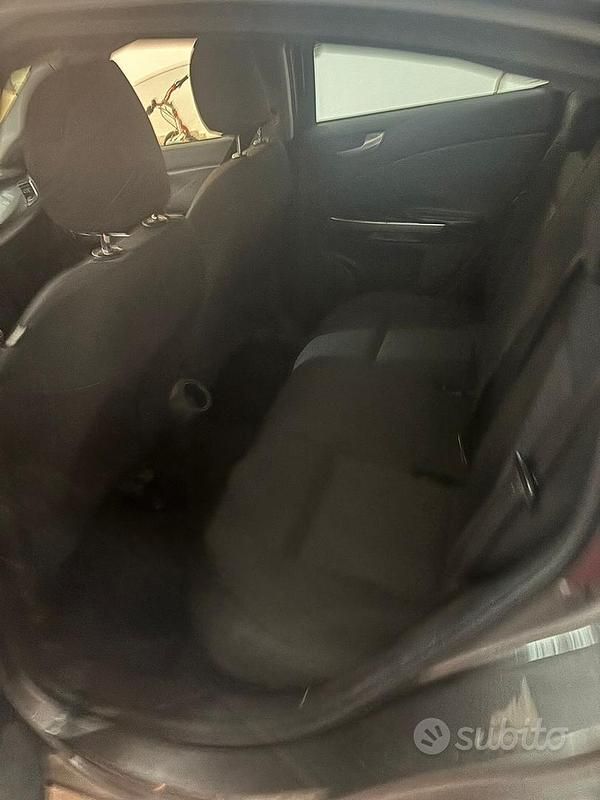 Usata Alfa Romeo Giulietta Distinctive 105 CV (77 kW) 2011 Grigio Utilitaria