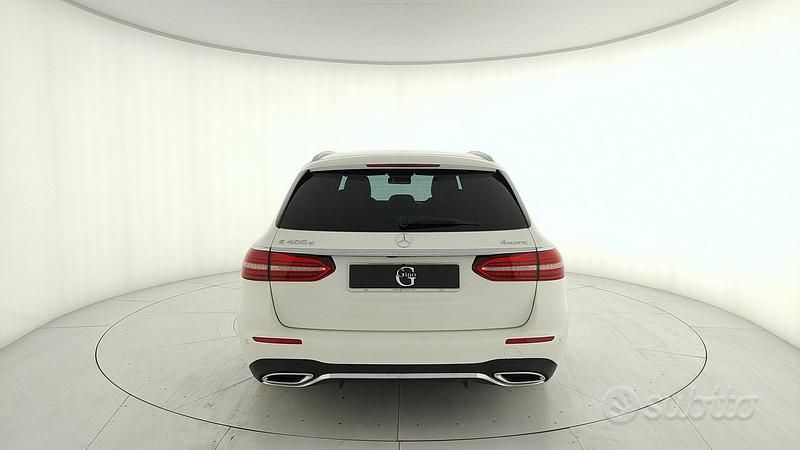 Usata Mercedes E400 Exclusive 330 CV (242 kW) 2023 Bianco Station wagon