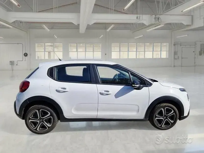 Usata Citroën C3 Feel 102 CV (75 kW) 2022 Bianco Utilitaria