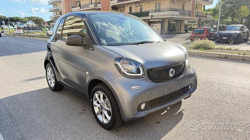 Begagnad Smart ForTwo Coupé Passion 90 HK (66 kW) 2019 Grå Sportkupé