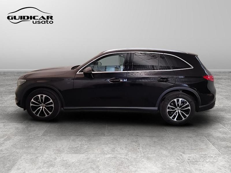 Usata Mercedes GLC220 Advanced Plus 197 CV (144 kW) 2023 Nero metallizzato SUV