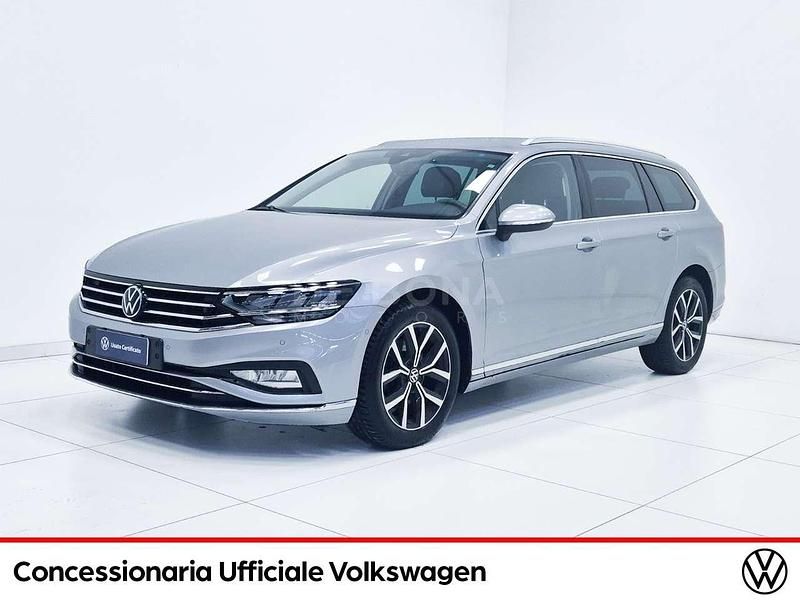 Pyrit silver Usata 2020 VW Passat Executive Station wagon | 24.800 € (Molto cara) - Immagine 1/4