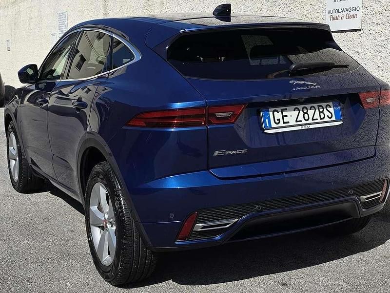 Usata Jaguar E-Pace R-Dynamic 163 CV (119 kW) 2021 Blu/azzurro SUV