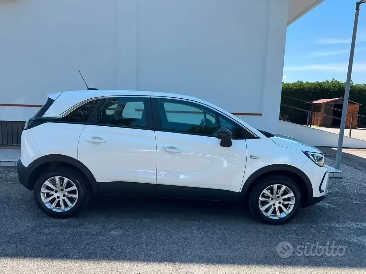Usata Opel Crossland 120 CV (88 kW) 2022 Bianco SUV