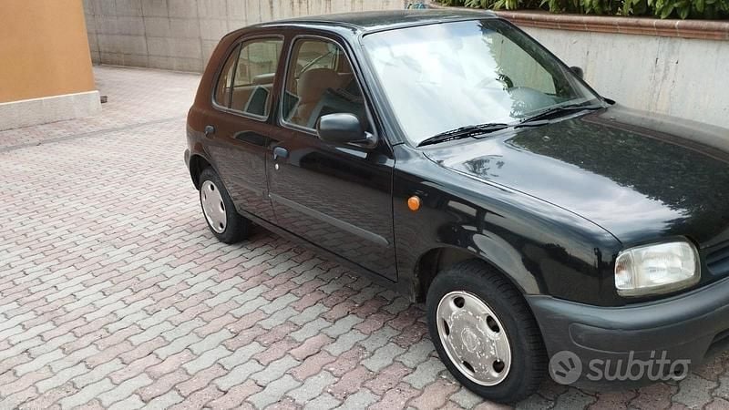 Usata Nissan Micra 1997 Nero Utilitaria