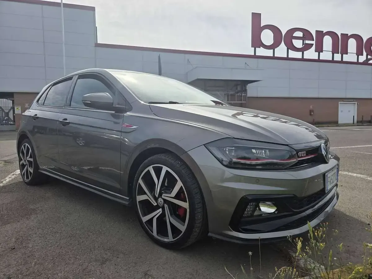 Usata VW Polo GTI 200 CV (147 kW) 2019 Grigio Utilitaria