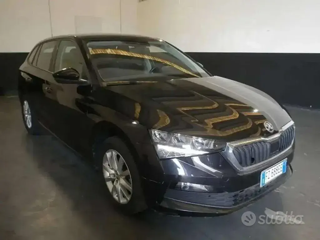 Begagnad Skoda Scala Ambition 116 HK (85 kW) 2020 Svart Halvkombi