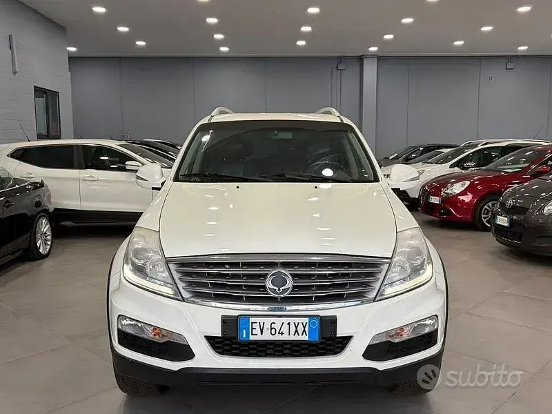 Usata SsangYong Rexton 155 CV (114 kW) 2014 Bianco SUV