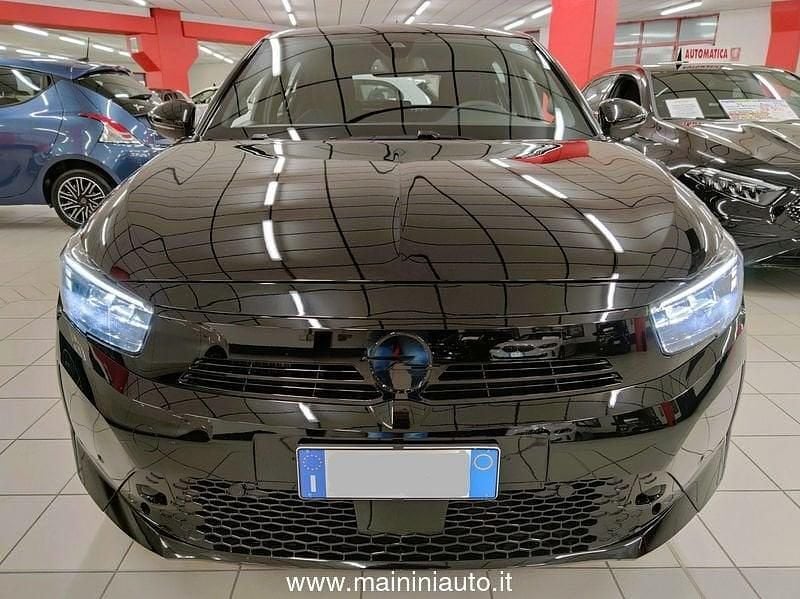 Usata Opel Corsa 101 CV (74 kW) 2025 Nero Utilitaria