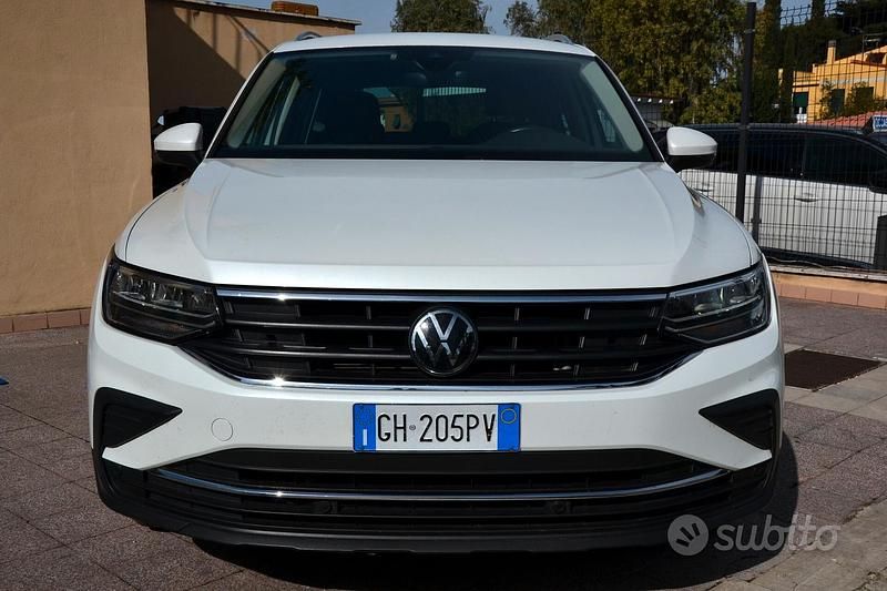 Usata VW Tiguan Life 150 CV (110 kW) 2021 Bianco SUV