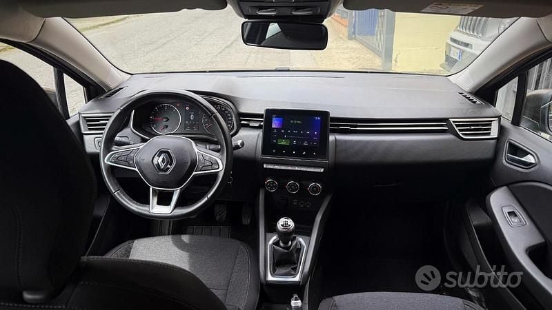 Usata Renault Clio V Zen 115 CV (84 kW) 2020 Grigio Berlina