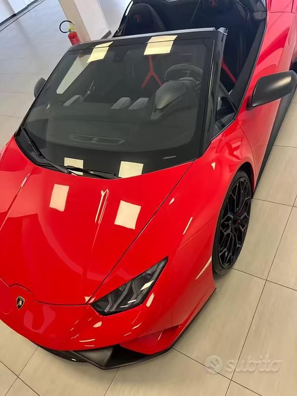 Usata Lamborghini Huracán 640 CV (470 kW) 2019 Rosso Cabrio