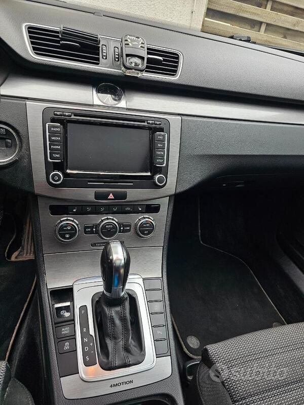 Usata VW Passat 170 CV (125 kW) 2012 Nero Berlina