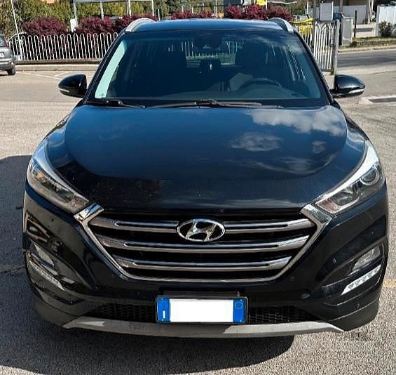 Usata Hyundai Tucson Xpossible 116 CV (85 kW) 2017 Nero SUV