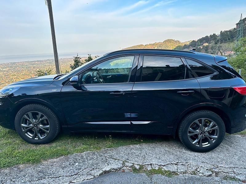 Usata Ford Kuga 150 CV (110 kW) 2020 Nero SUV