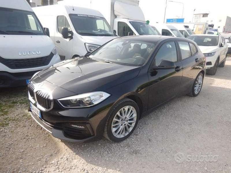 Usata BMW 116 Advantage 116 CV (85 kW) 2020 Nero Utilitaria