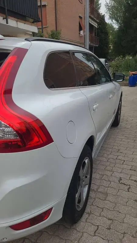 Usata Volvo XC60 163 CV (119 kW) 2011 Bianco SUV