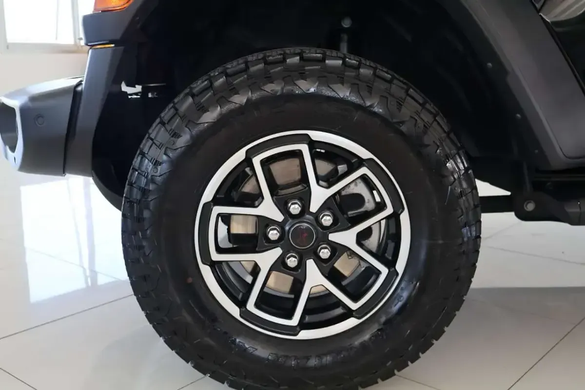 Usata Jeep Wrangler Rubicon 272 CV (200 kW) 2024 Nero met SUV