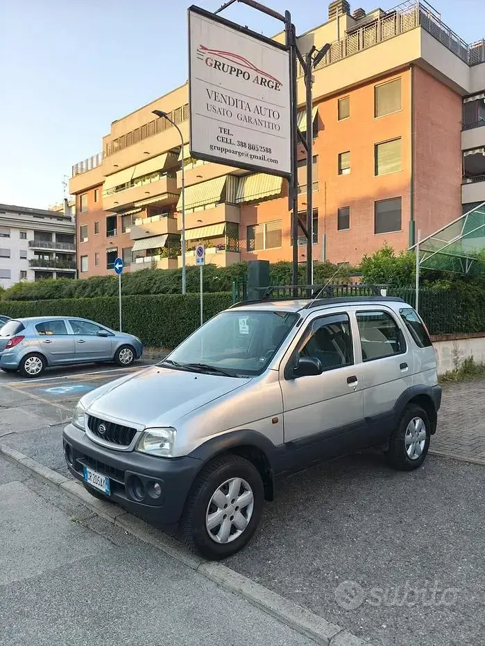 Usata Daihatsu Terios 86 CV (63 kW) 2004 Grigio SUV