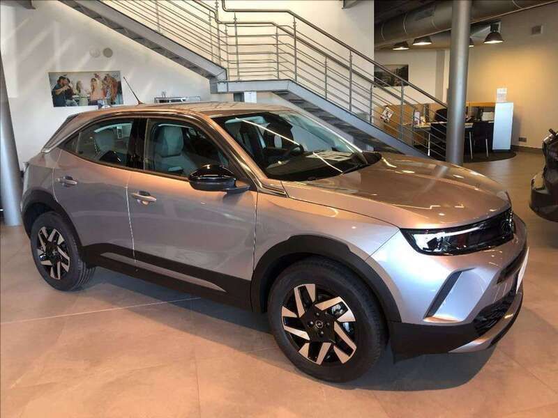 Grigio metallizzato Usata 2024 Opel Mokka Edition SUV | 21.900 € (Molto cara) - Immagine 1/4