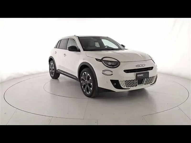 Usata Fiat 600 La Prima 110 CV (80 kW) 2025 Bianco SUV