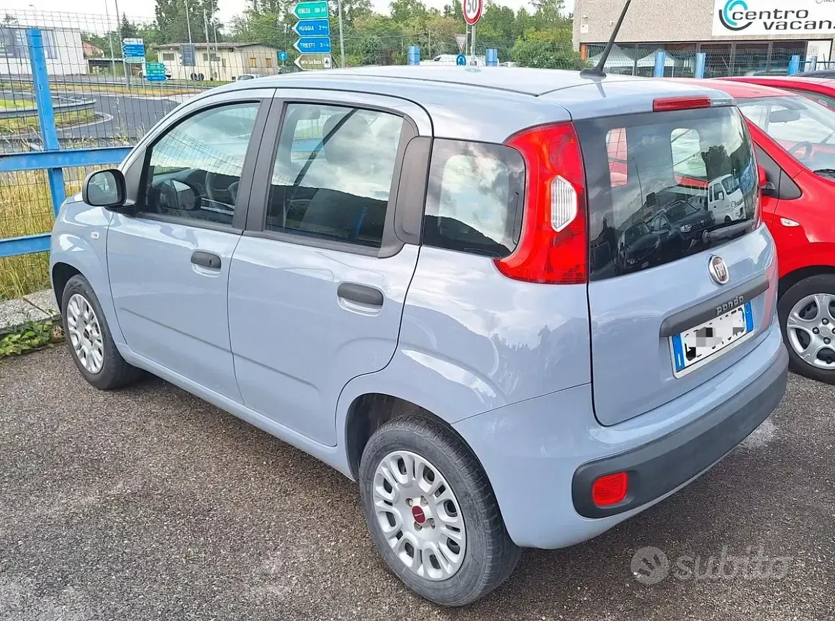 Usata Fiat Panda 69 CV (50 kW) 2020 Grigio Utilitaria