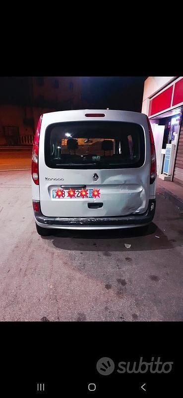 Usata Renault Kangoo 86 CV (63 kW) 2010 Grigio Berlina