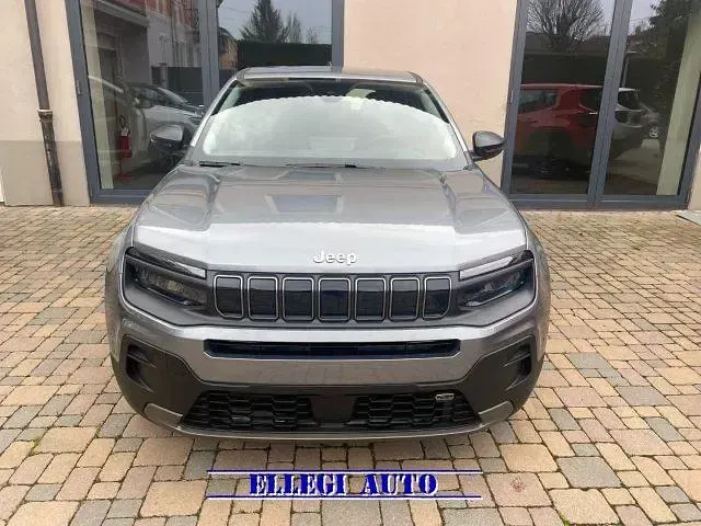 Nuova Jeep Avenger Longitude 100 CV (73 kW) 2026 Argento SUV