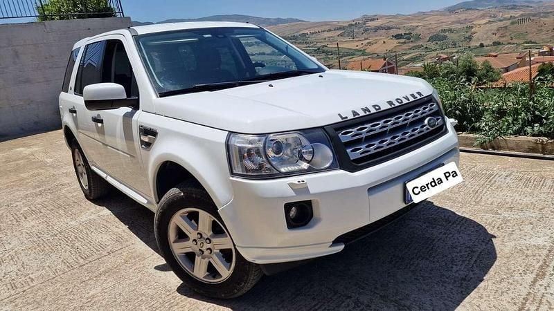 Bianco Usata 2012 Land Rover Freelander 2 S SUV | 6800 € (Ottimo prezzo) - Immagine 1/4