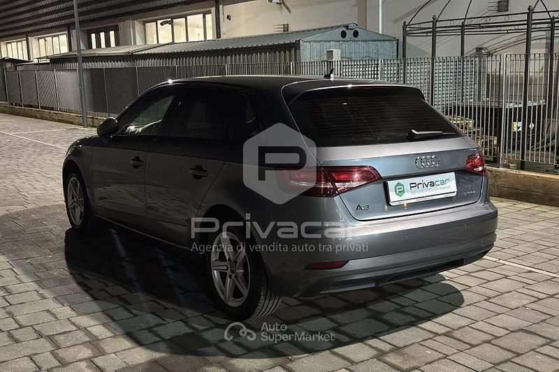 Usata Audi A3 Business 110 CV (80 kW) 2017 Gray Berlina