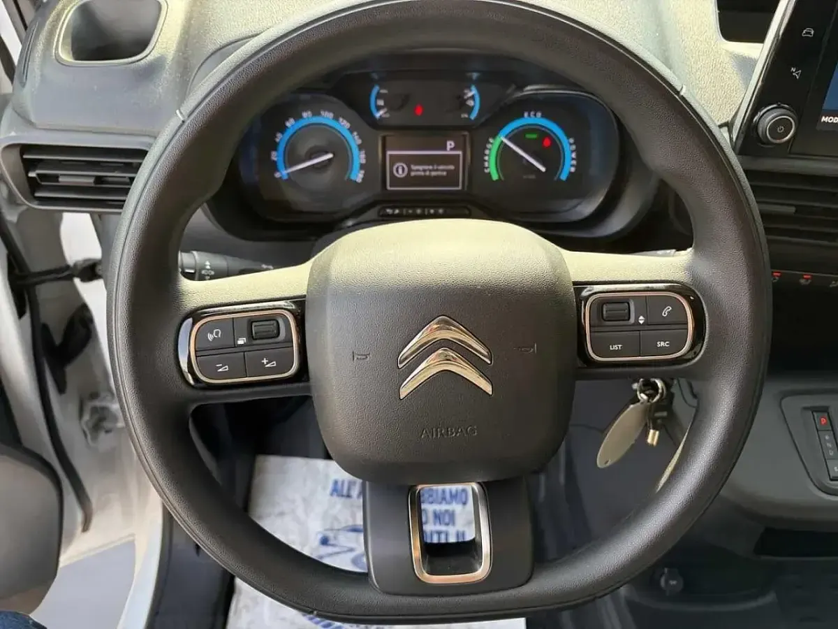 Usata Citroën e-Berlingo 100 kW (136 CV) 2023 Bianco Monovolume